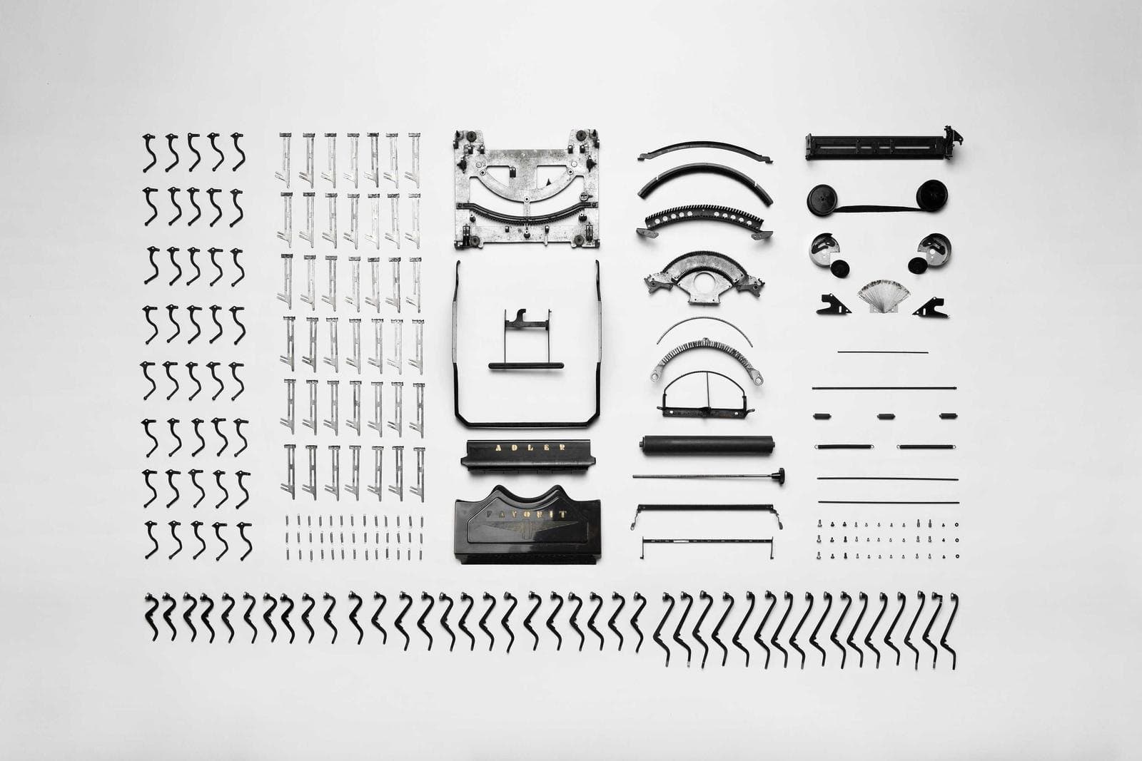 Design Tokens Starter — React + Tailwind